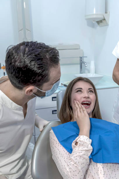 Best Emergency Dental Care for Broken or Chipped Teeth in Wimauma, FL